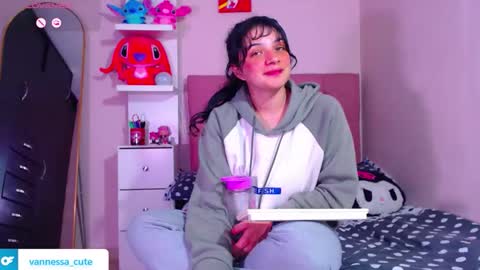 Snapshot of vannessa_shy chatting on 11.28.25 Vanesa online show from 11.28.25