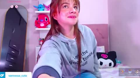 Snapshot of vannessa_shy chatting on 12.15.25 Vanesa online show from 12.15.25