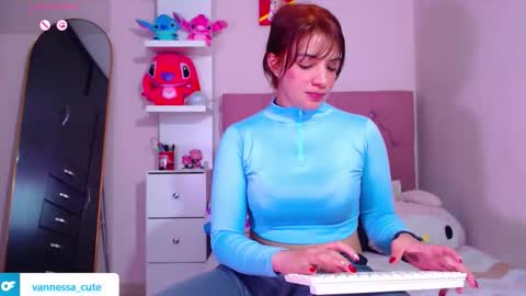 Snapshot of vannessa_shy chatting on 12.19.25 Vanesa online show from 12.19.25