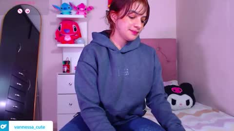 Snapshot of vannessa_shy chatting on 12.22.25 Vanesa online show from 12.22.25