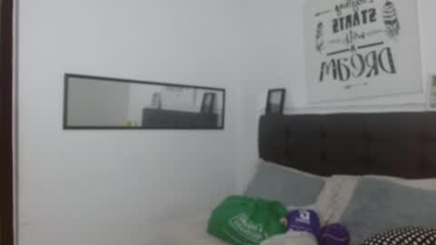 vane online show from 10.18.25