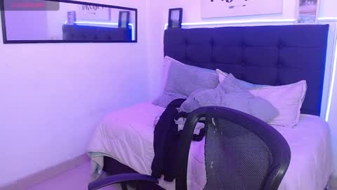 vane online show from 11.08.25