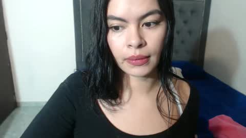 Vannesa online show from 12.18.24