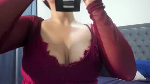 Vannesa online show from 10.06.25