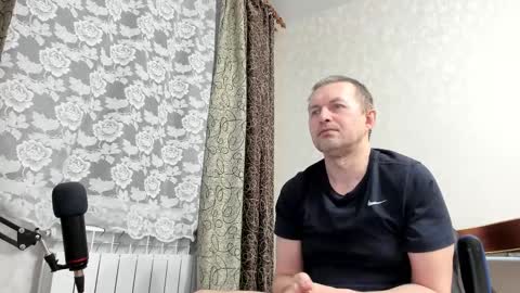 Snapshot of vano_822 chatting on 02.23.25 vano_822 online show from 02.23.25