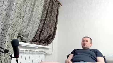Snapshot of vano_822 chatting on 02.23.25 vano_822 online show from 02.23.25