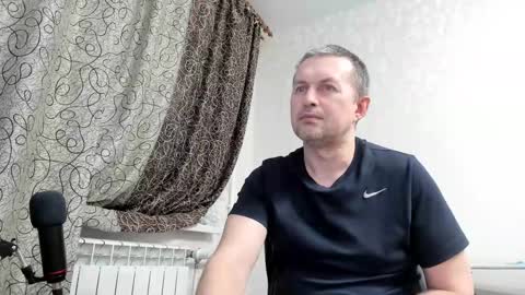 Snapshot of vano_822 chatting on 02.24.25 vano_822 online show from 02.24.25