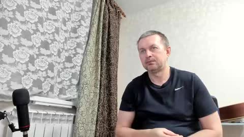 Snapshot of vano_822 chatting on 02.26.25 vano_822 online show from 02.26.25