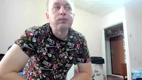 Snapshot of vano_822 chatting on 09.16.25 vano_822 online show from 09.16.25