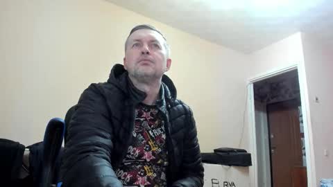 Snapshot of vano_822 chatting on 09.28.25 vano_822 online show from 09.28.25
