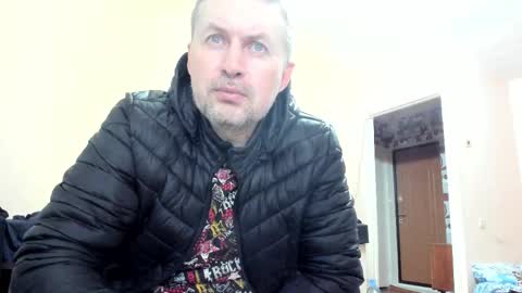 Snapshot of vano_822 chatting on 09.30.25 vano_822 online show from 09.30.25