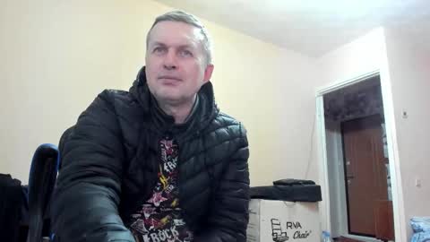 Snapshot of vano_822 chatting on 10.02.25 vano_822 online show from 10.02.25