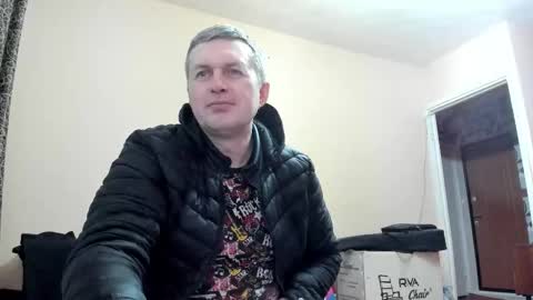 Snapshot of vano_822 chatting on 10.15.25 vano_822 online show from 10.15.25