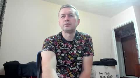 Snapshot of vano_822 chatting on 10.17.25 vano_822 online show from 10.17.25
