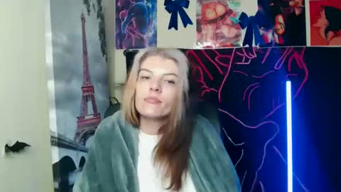 Vanessa online show from 05.17.26