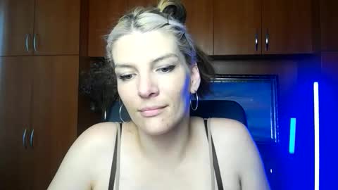 Vanessa online show from 06.05.26