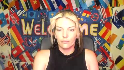 Vanessa online show from 07.10.26