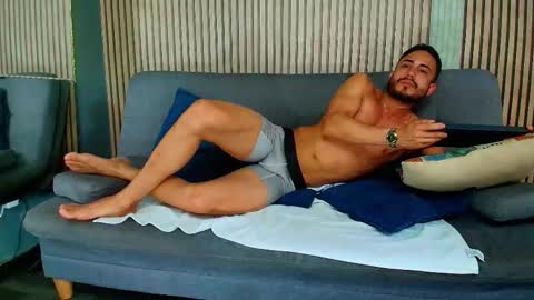 Vans Ross online show from 02.10.26