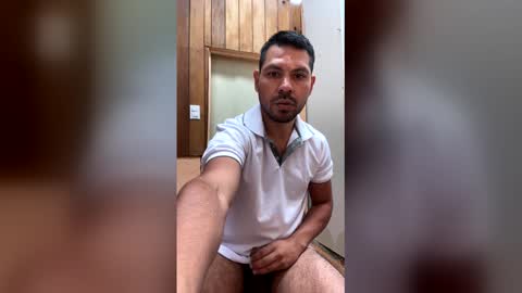 vanvinnie20 online show from 04.12.26