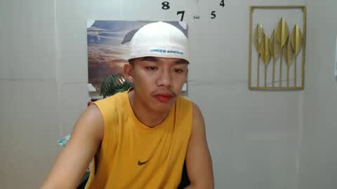 Snapshot of vanxxx2005 chatting on 12.08.24 vanxxx2005 online show from 12.08.24