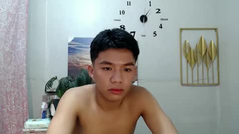 Snapshot of vanxxx2005 chatting on 12.19.24 vanxxx2005 online show from 12.19.24