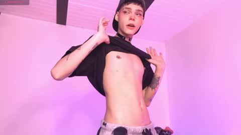 Snapshot of varya_ferreira chatting on 03.04.25  Varya Ferreira - independent model  online show from 03.04.25