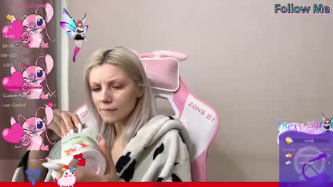 Snapshot of vasya_sylvia chatting on 02.13.25 Vasya Sylvia online show from 02.13.25