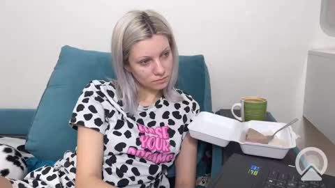 Snapshot of vasya_sylvia chatting on 02.20.25 Vasya Sylvia online show from 02.20.25