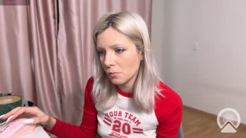 Snapshot of vasya_sylvia chatting on 02.27.25 Vasya Sylvia online show from 02.27.25