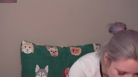 Snapshot of vasya_sylvia chatting on 09.11.25 Vasya Sylvia online show from 09.11.25