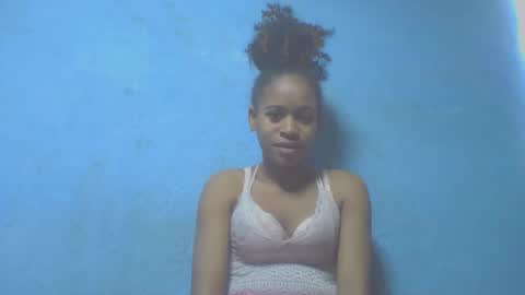 Snapshot of vavitosara chatting on 05.21.26 vavitosara online show from 05.21.26