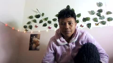 Vayannah online show from 07.12.26