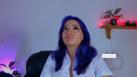 Snapshot of vayolett_dakotta chatting on 10.21.25 Vayolett online show from 10.21.25