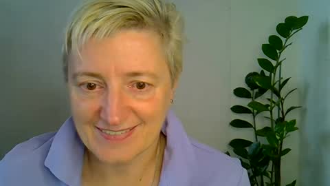 vea_motty online show from 10.31.25