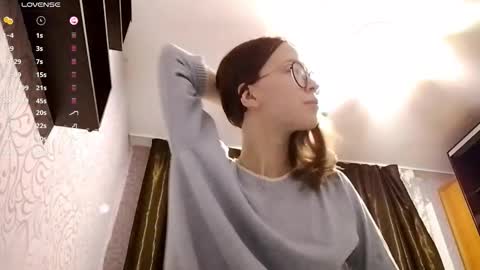 Snapshot of vedamaggic chatting on 11.12.25 Lisa online show from 11.12.25