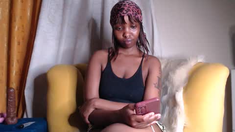 Snapshot of veey_dellah chatting on 03.10.26 veey online show from 03.10.26