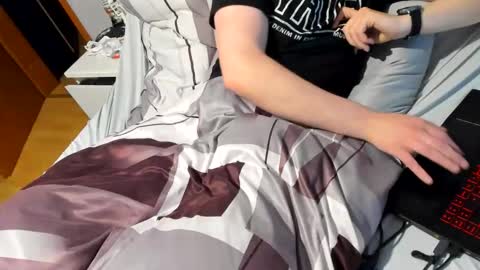 Snapshot of veganbadass6969 chatting on 09.15.25 D online show from 09.15.25