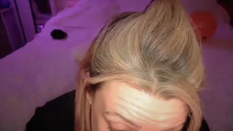 Vegas Dani online show from 10.14.25