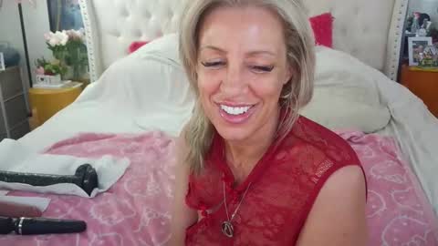 Snapshot of vegas_danielle chatting on 05.30.26 Vegas Dani online show from 05.30.26