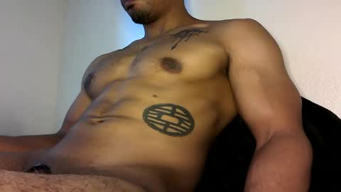 Vegas Love online show from 09.11.25