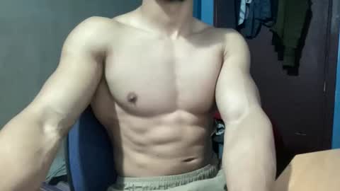 Snapshot of veilofstrength11 chatting on 11.04.25 veilofstrength11 online show from 11.04.25