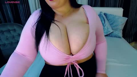 VeleryWOW online show from 12.20.24