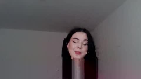 Snapshot of velinora_19 chatting on 11.02.25 velinora_19 online show from 11.02.25