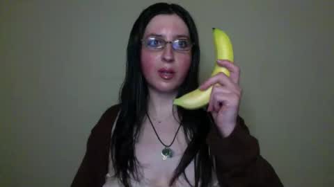 Snapshot of velira_ chatting on 11.30.25 velira_ online show from 11.30.25