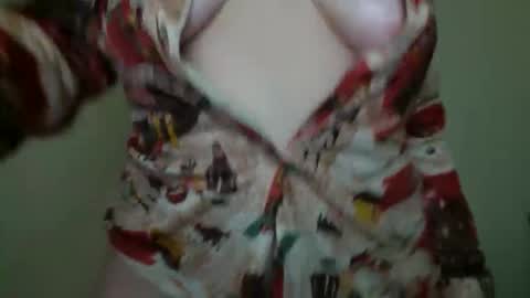 Snapshot of velira_ chatting on 03.26.26 velira_ online show from 03.26.26