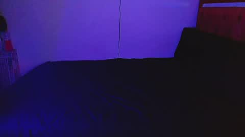 velk_hot1 online show from 04.22.26