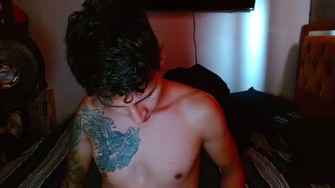 Snapshot of velk_hot1 chatting on 07.27.26 velk_hot1 online show from 07.27.26