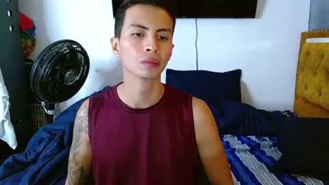 Snapshot of velk_hot1 chatting on 07.29.26 velk_hot1 online show from 07.29.26