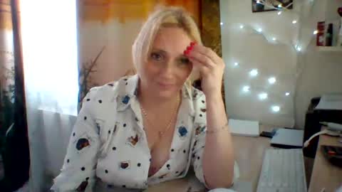 Snapshot of velka_raspberry chatting on 07.24.26 velka_raspberry online show from 07.24.26
