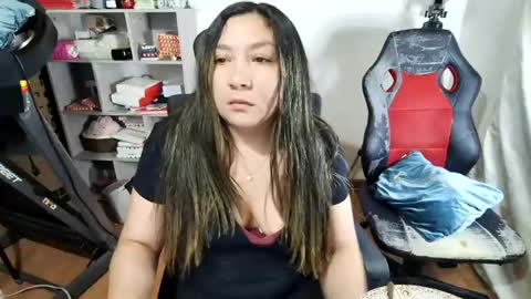 Snapshot of vellarossa chatting on 06.21.26 Im VelaI will be Christmas and New Year with my family December 22 to January 13 I will miss you guys. online show from 06.21.26